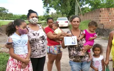 Mães de crianças vacinadas contra Covid-19 com imunizante de adulto e vencido na cidade de Lucena relatam efeitos colaterais "Febre Alta, dor no corpo e vômito"