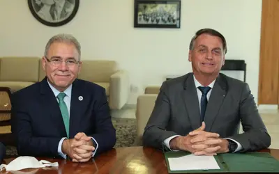 Presidente Jair Bolsonaro e ministro Marcelo Queiroga anunciam que o SUS vai incorporar o remédio mais caro do mundo