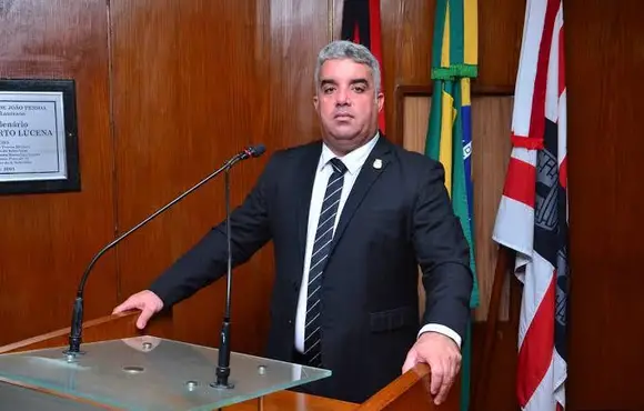 Vereador mais atuante da Câmara de JP: Guga Oliveira atinge marca histórica de 10.000 proposições